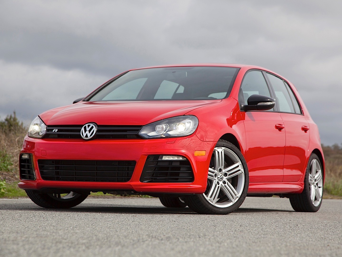 Volkswagen Golf R photo 54