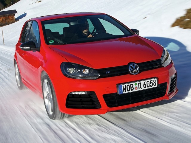 Volkswagen Golf R photo 58