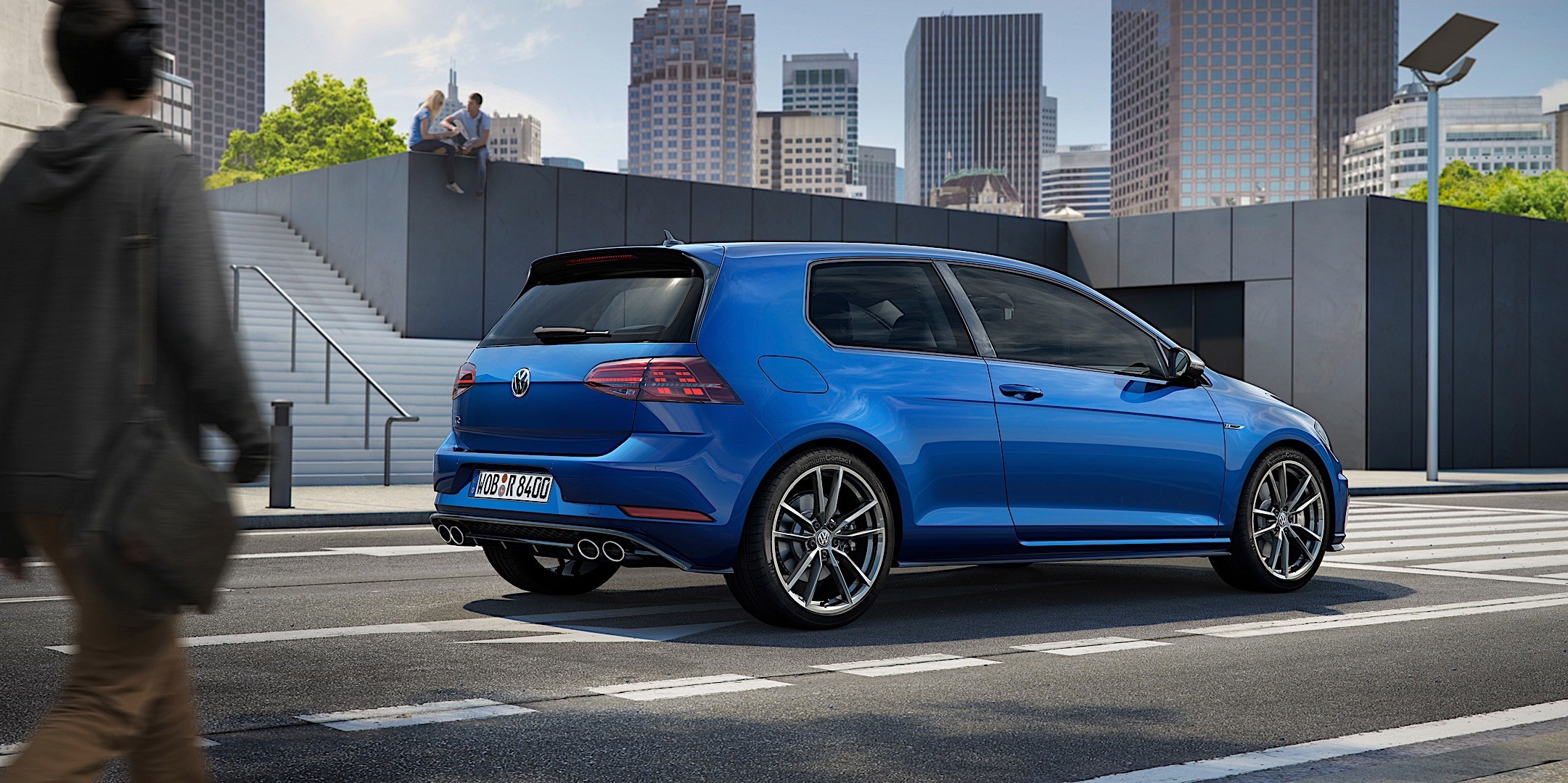 Volkswagen Golf R photo 2