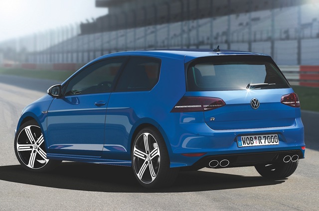 Volkswagen Golf R photo 11
