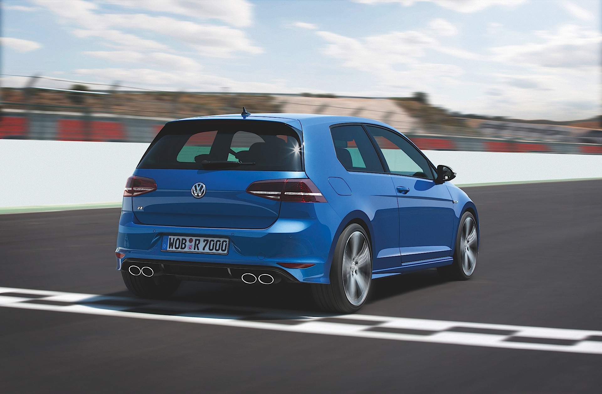 Volkswagen Golf R photo 15