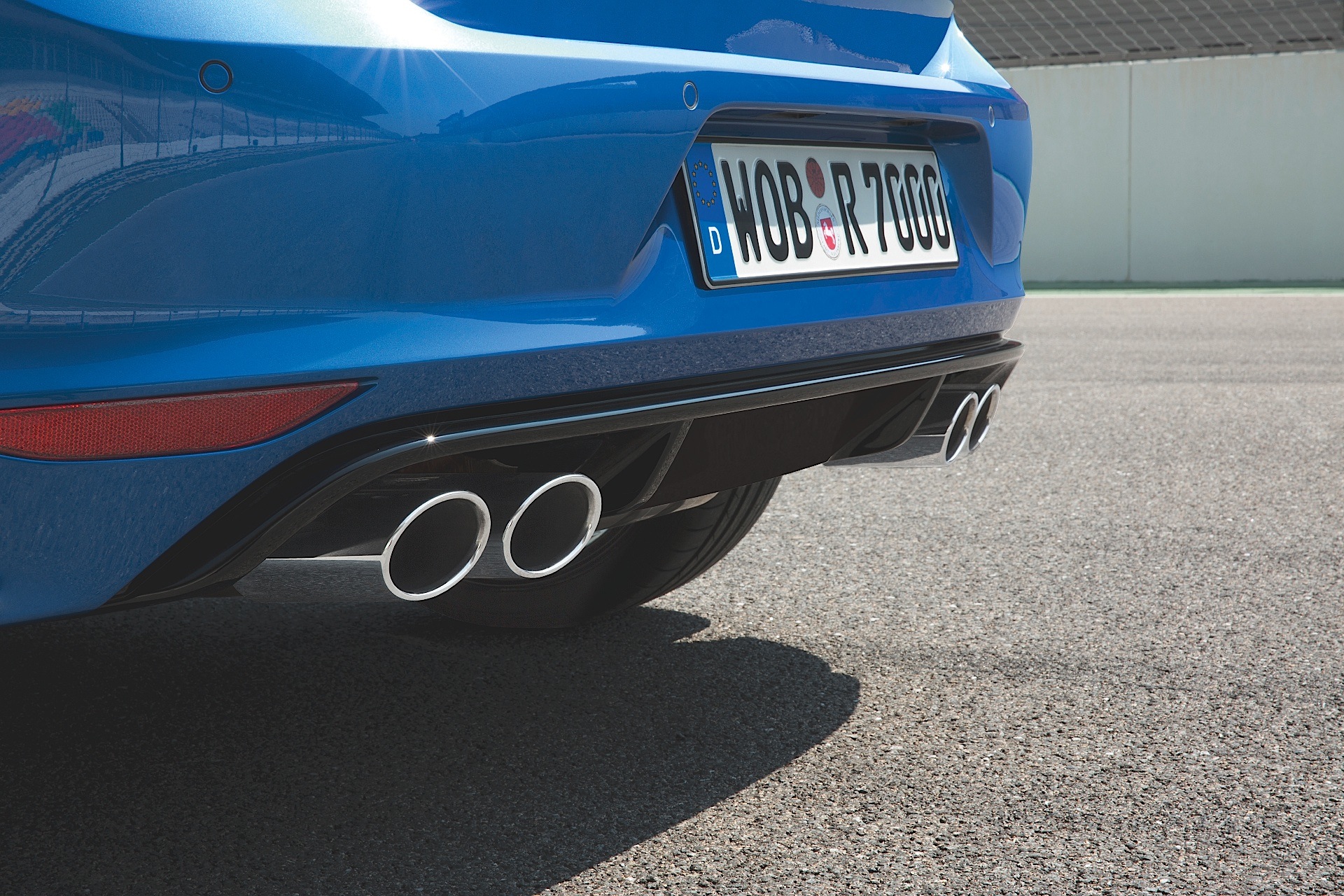 Volkswagen Golf R photo 19