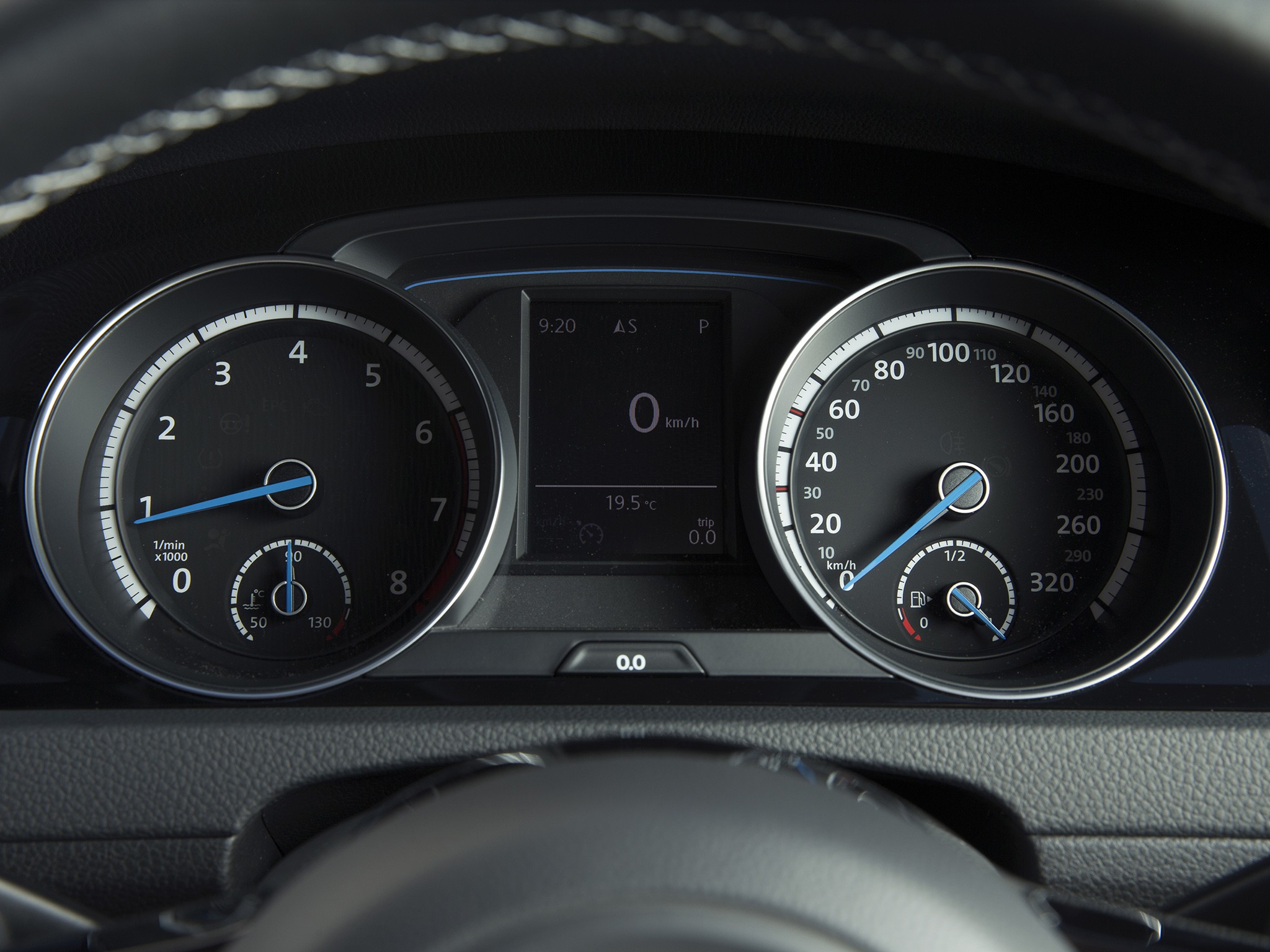 Volkswagen Golf R photo 45