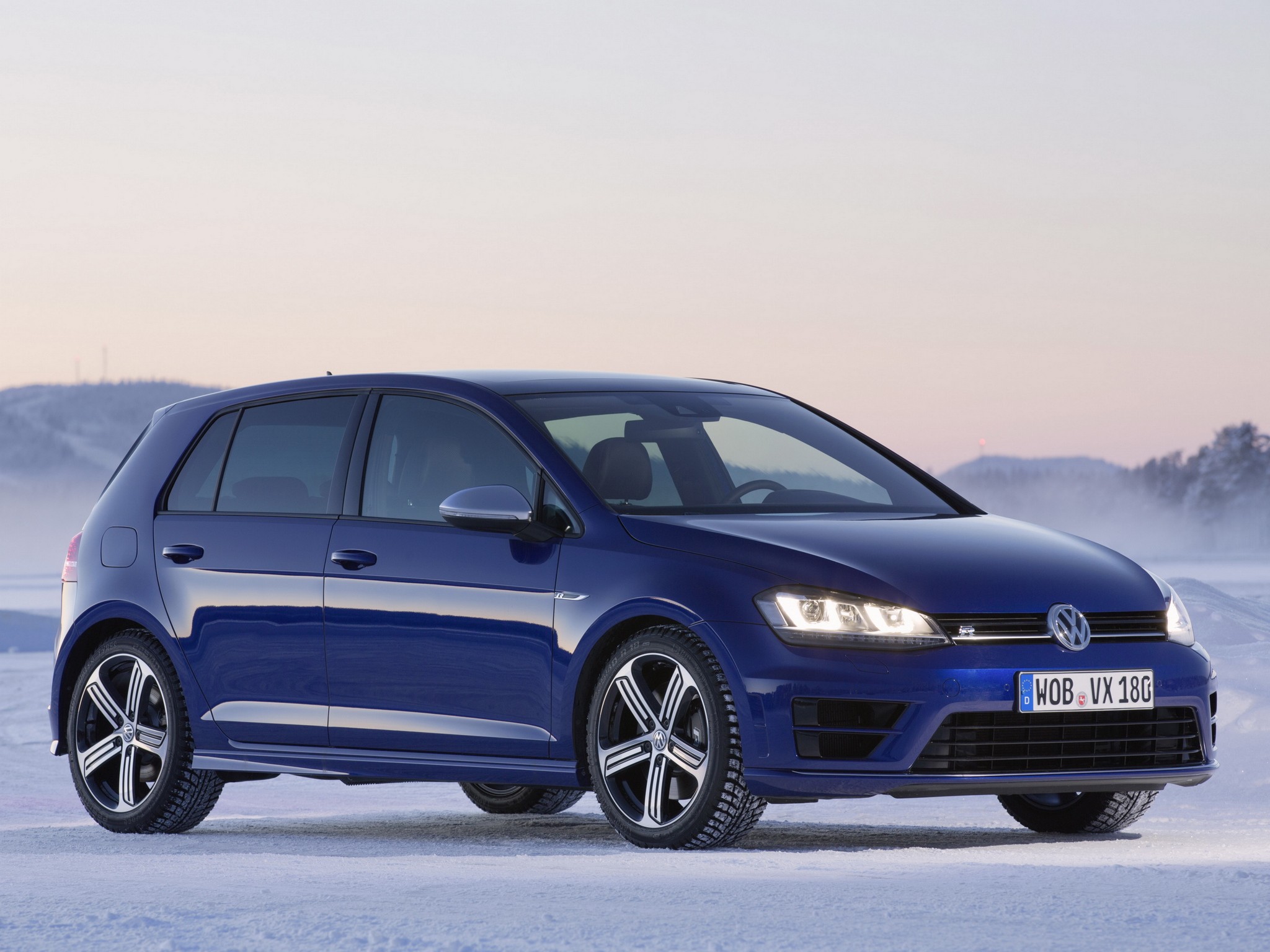 Volkswagen Golf R photo 3