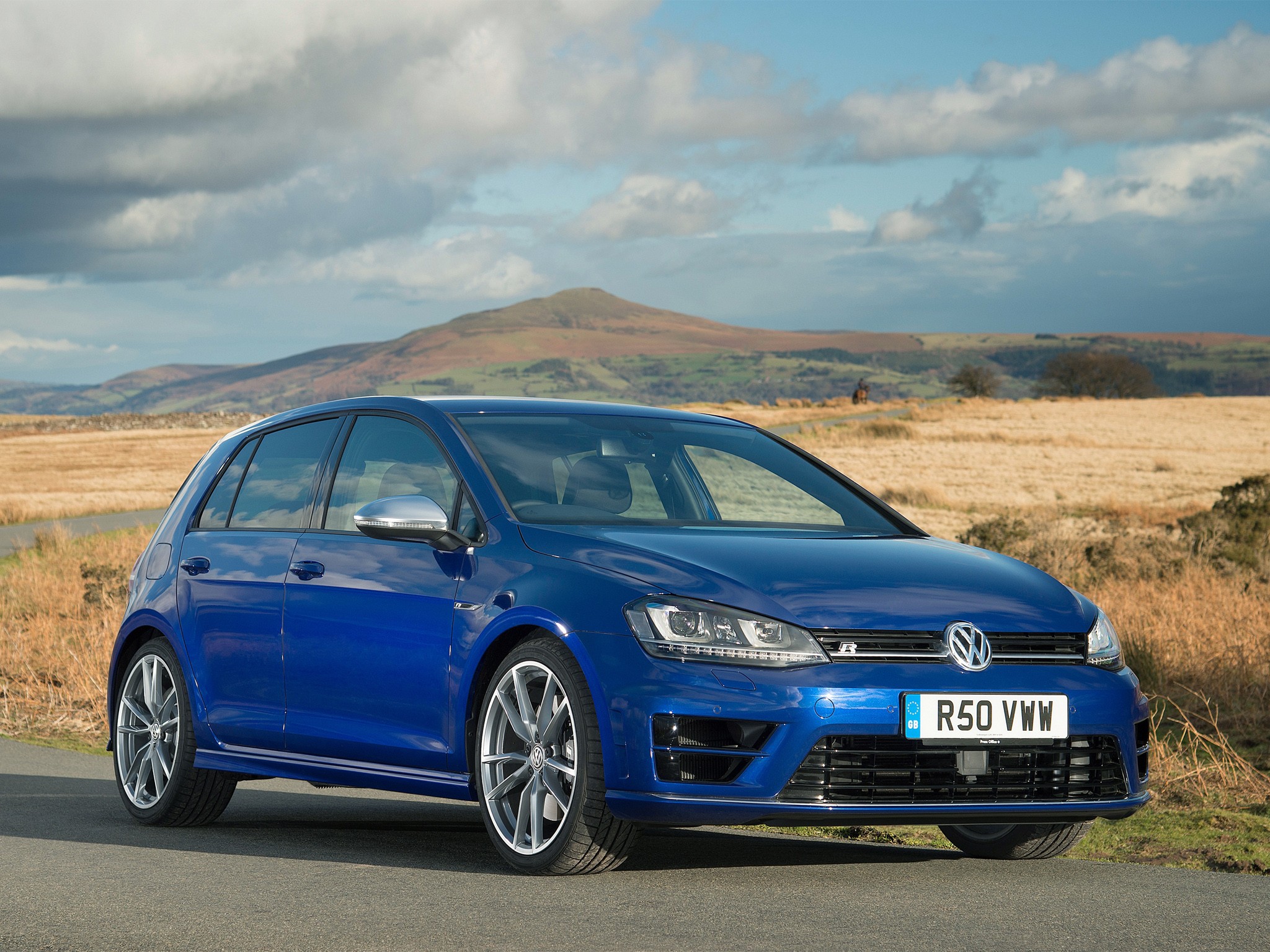 Volkswagen Golf R photo 22