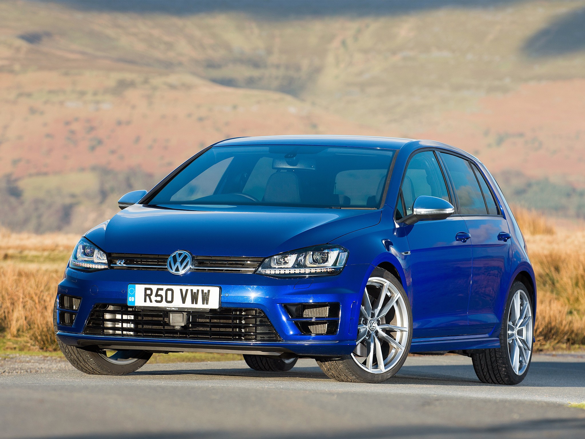 Volkswagen Golf R photo 24