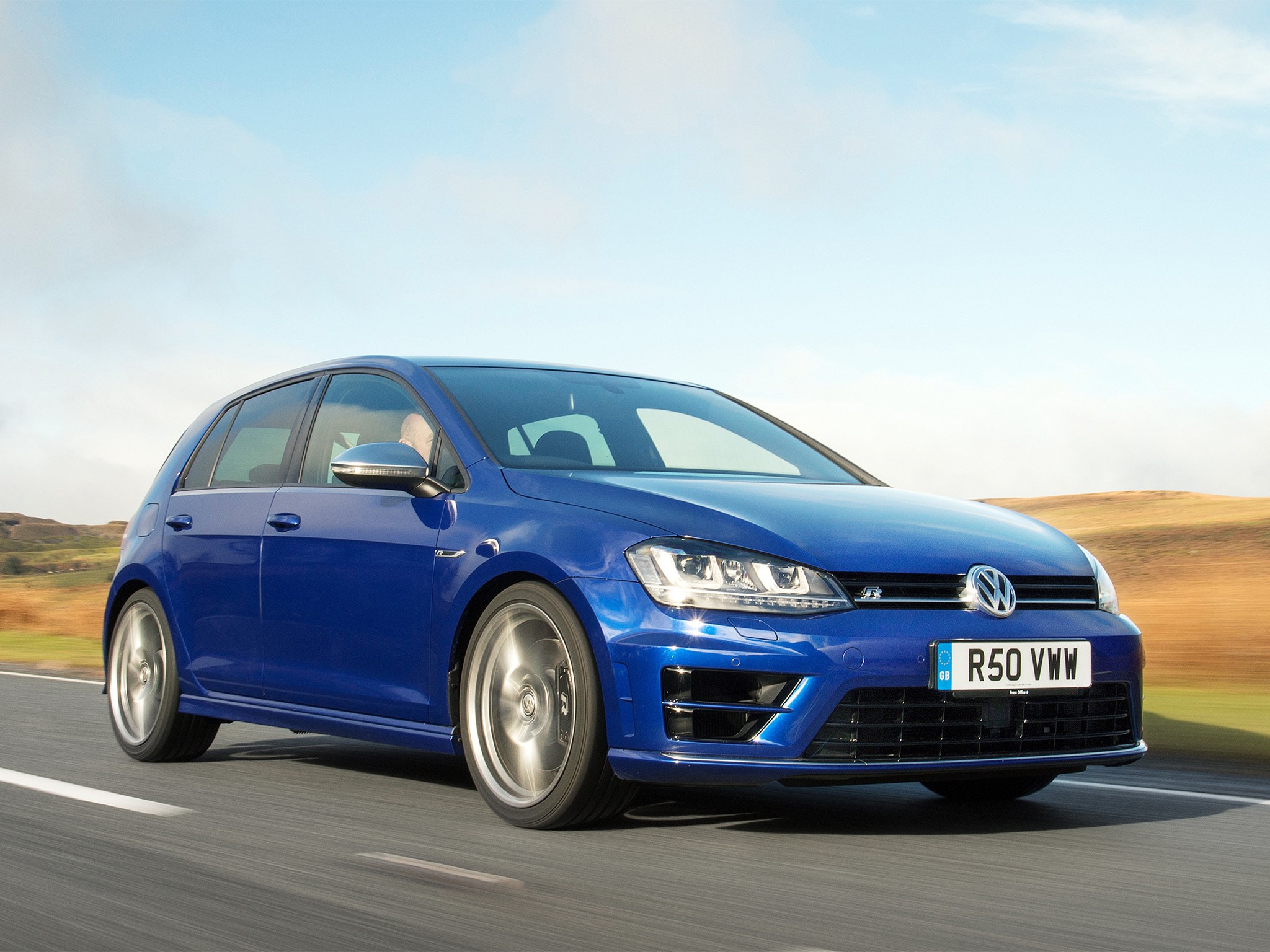 Volkswagen Golf R photo 25