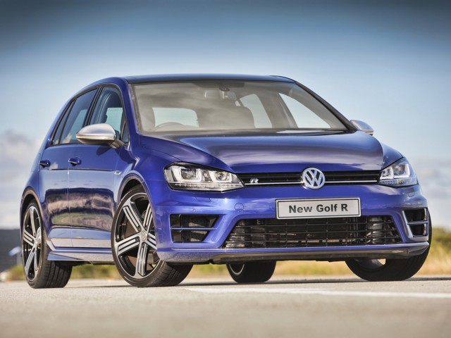 Volkswagen Golf R photo 32