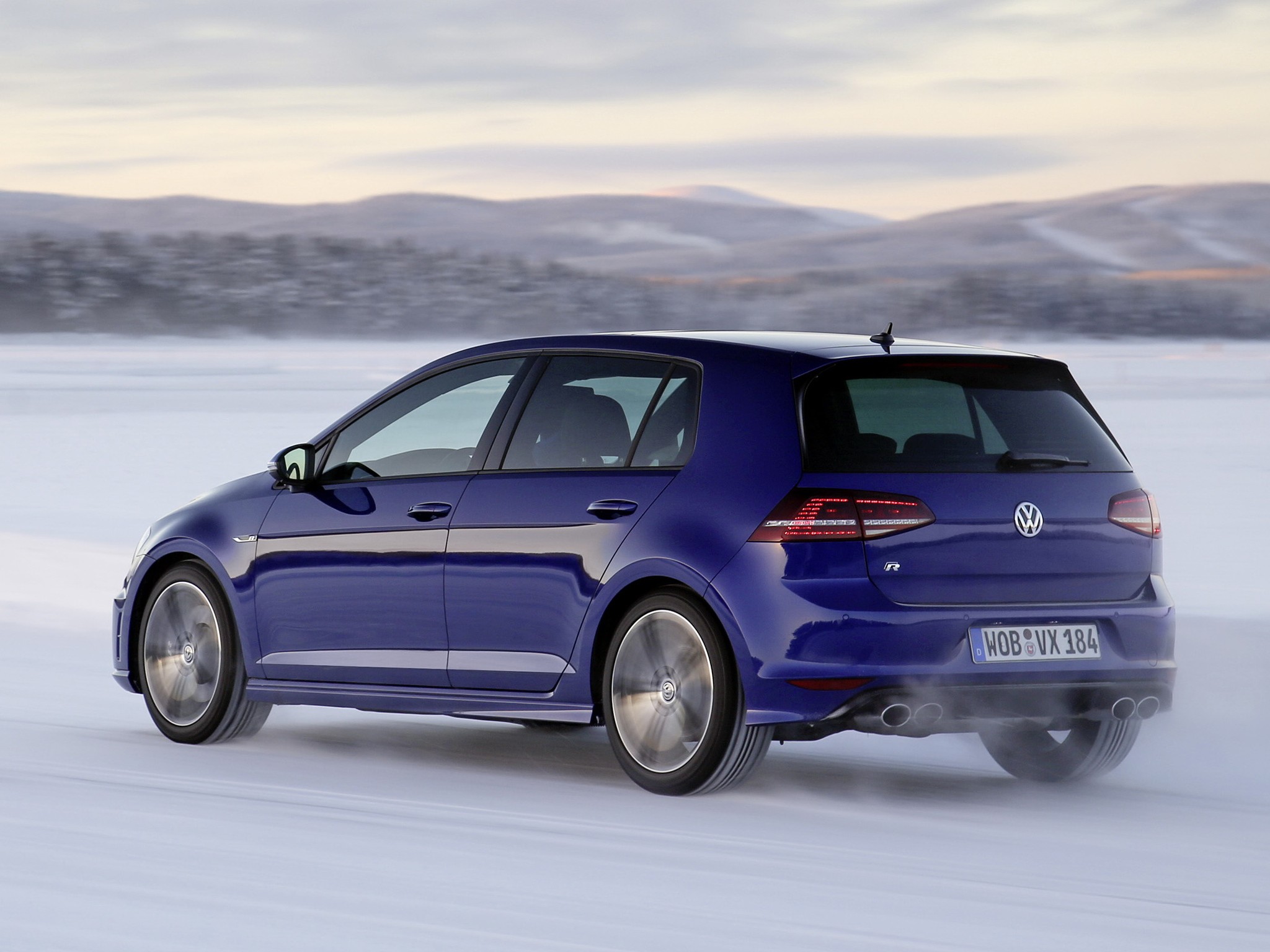 Volkswagen Golf R photo 5