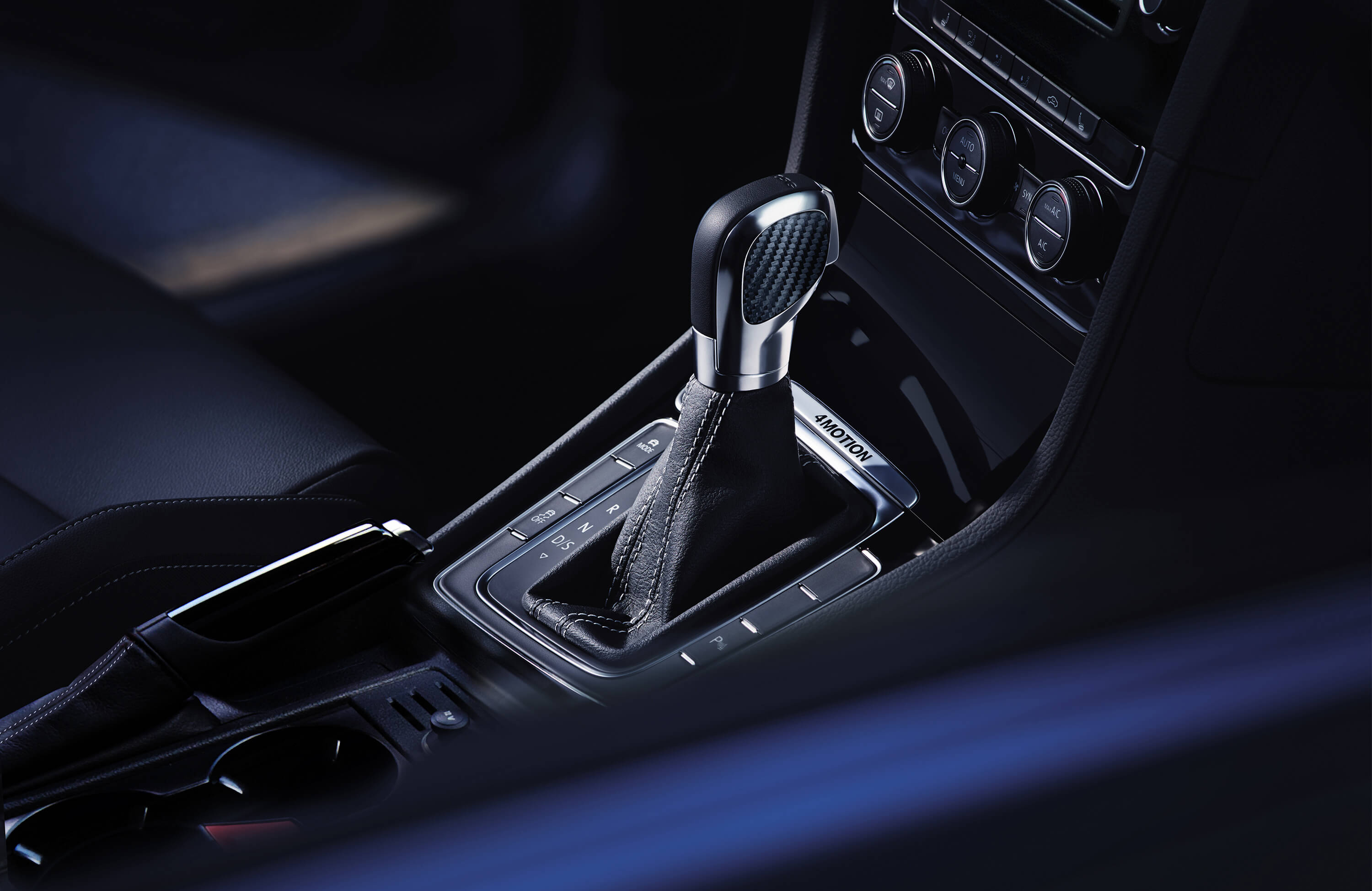 Volkswagen Golf R photo 56