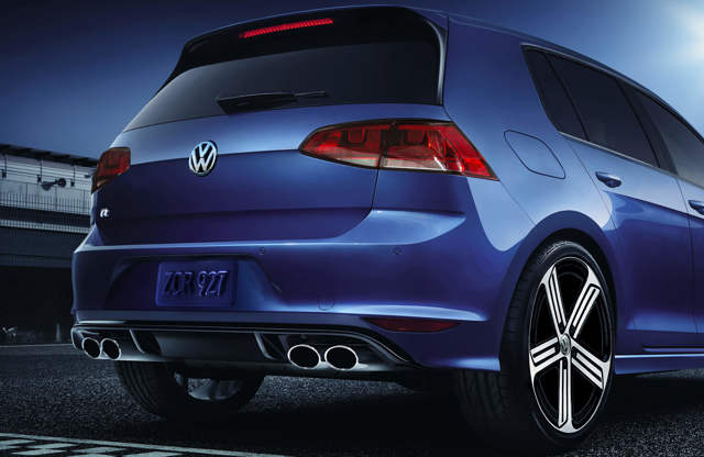 Volkswagen Golf R photo 41