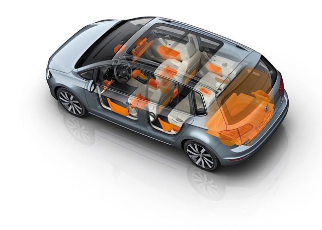 Volkswagen Golf Sportsvan photo 46