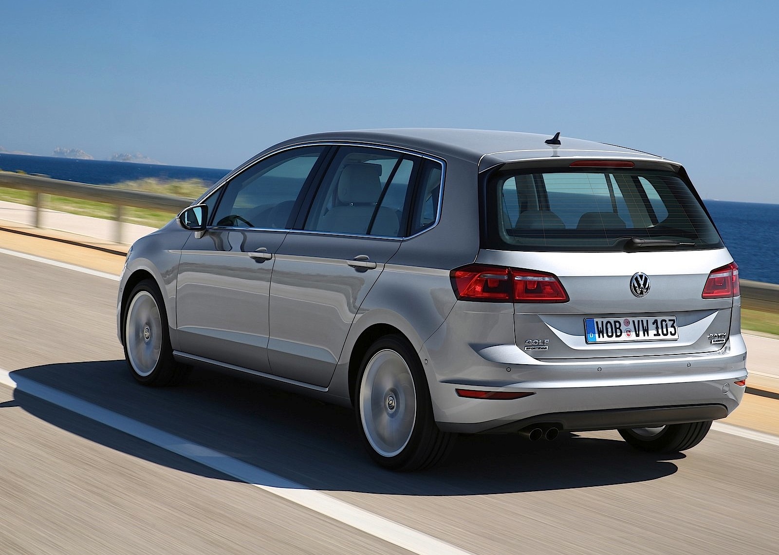 Volkswagen Golf Sportsvan photo 9