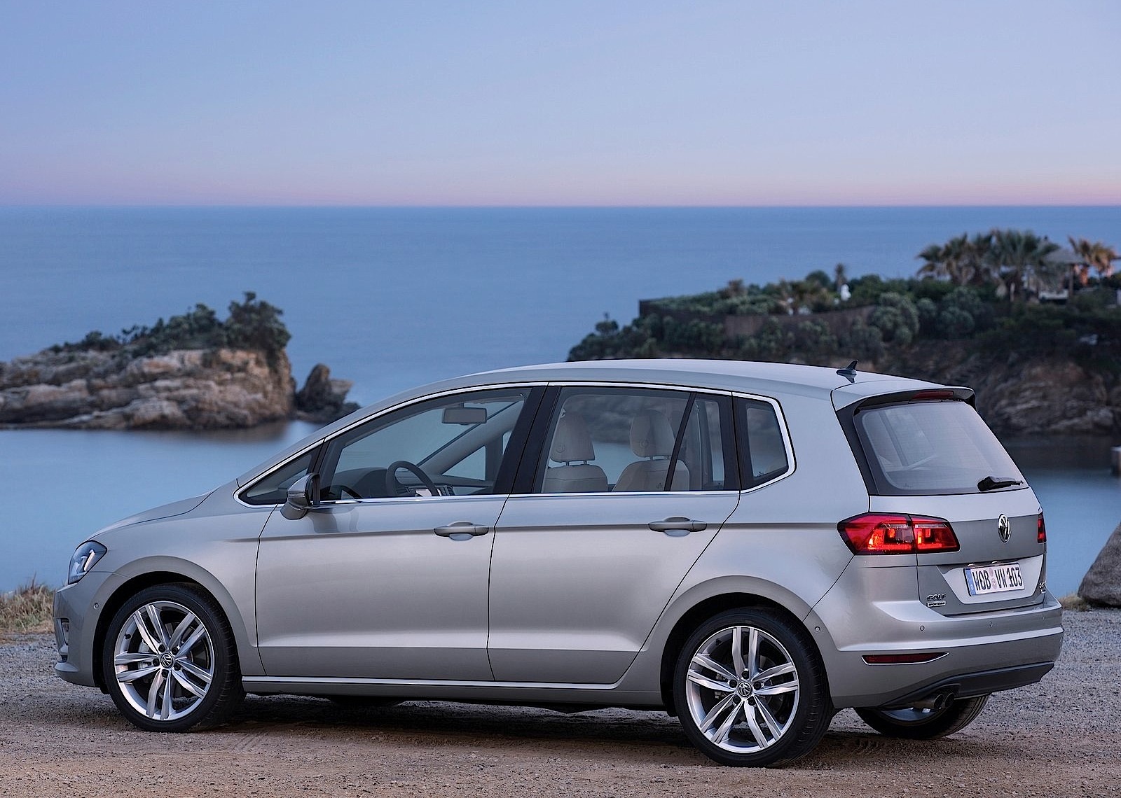 Volkswagen Golf Sportsvan photo 24