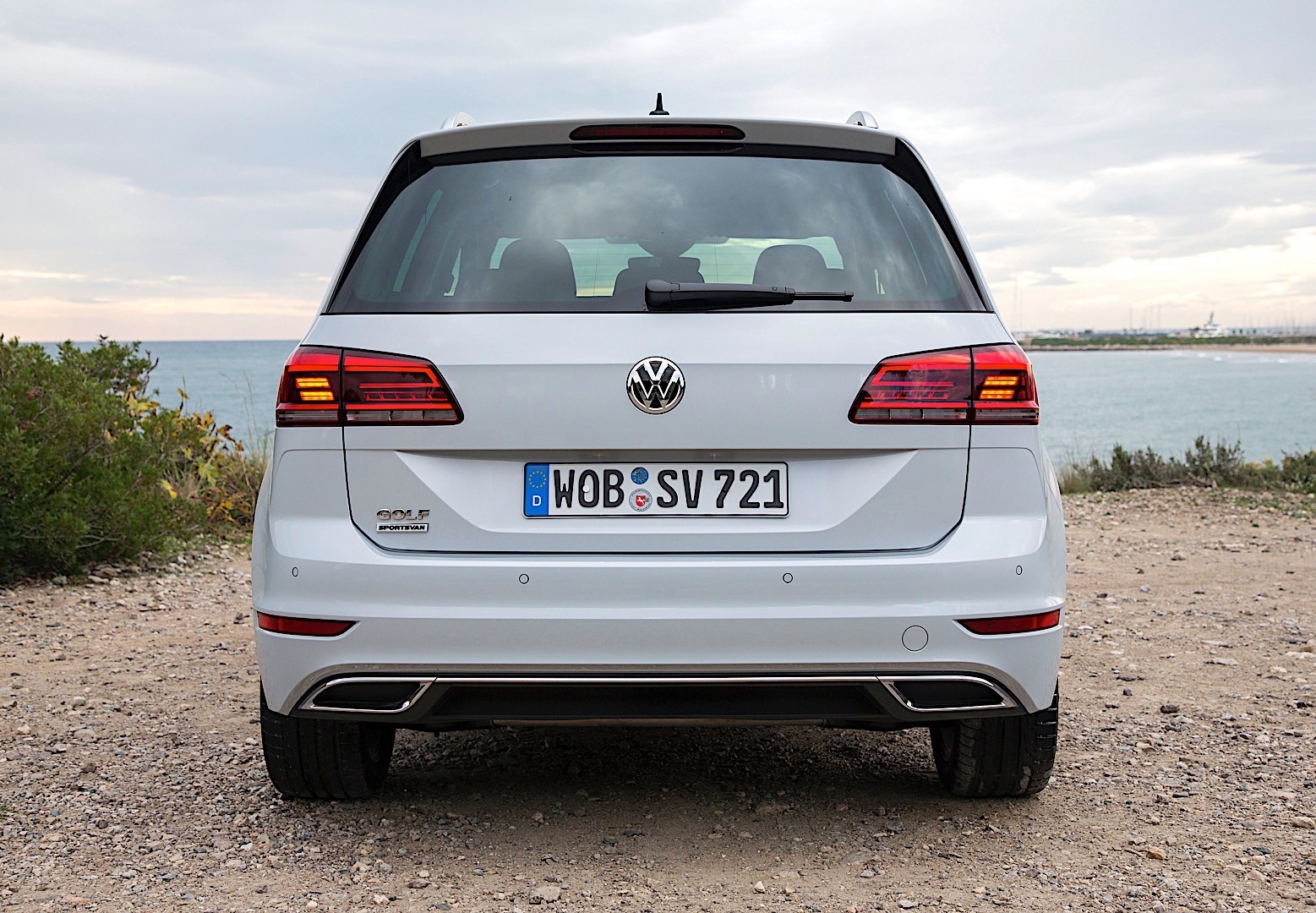 Volkswagen Golf Sportsvan photo 14