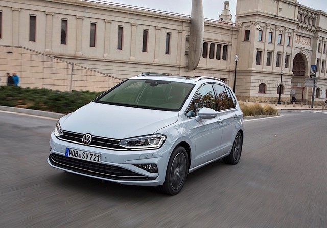 Volkswagen Golf Sportsvan photo 16