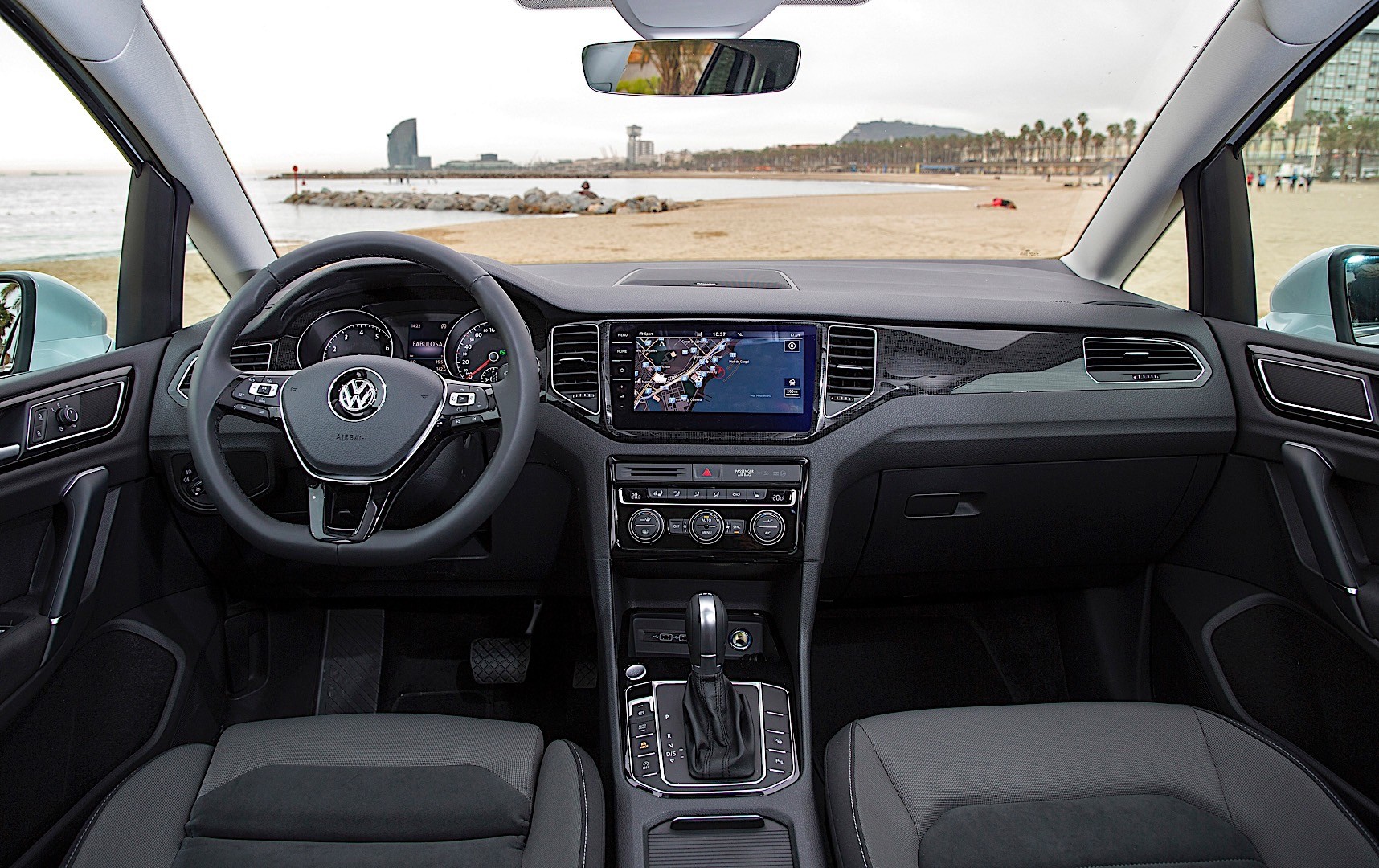 Volkswagen Golf Sportsvan photo 27