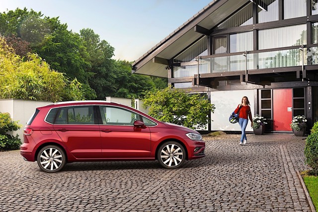 Volkswagen Golf Sportsvan photo 19