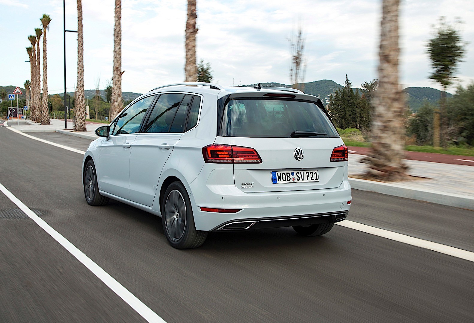 Volkswagen Golf Sportsvan photo 20