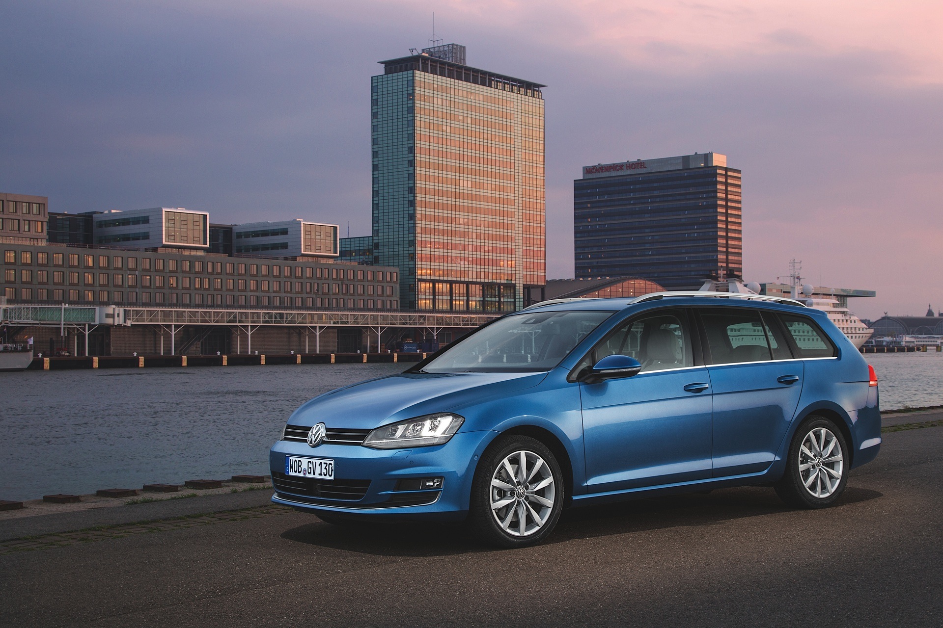 Volkswagen Golf Variant photo 25