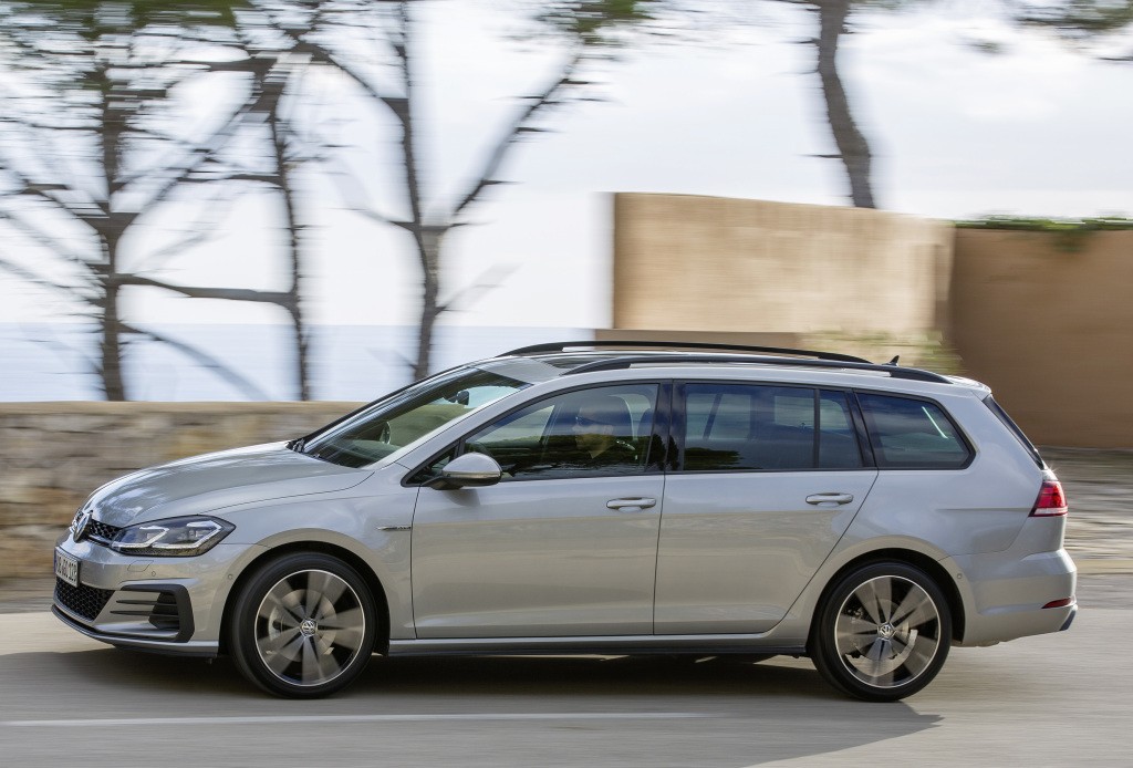 Volkswagen Golf Variant photo 13