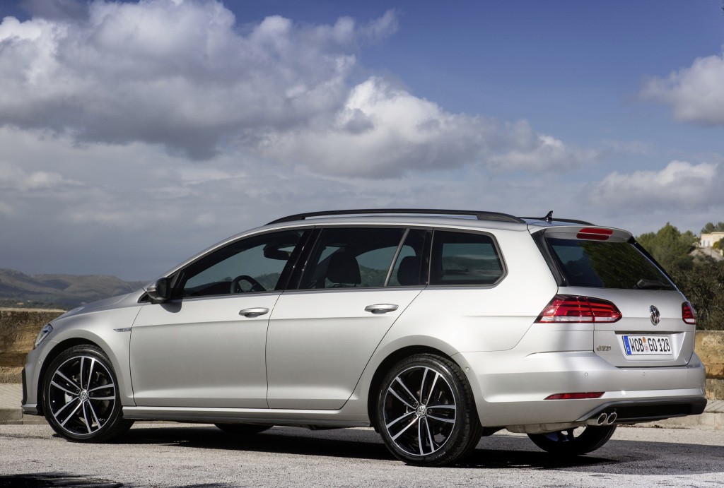 Volkswagen Golf Variant photo 17