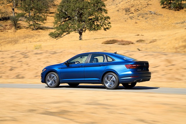 Volkswagen Jetta / Vento / Bora photo 12