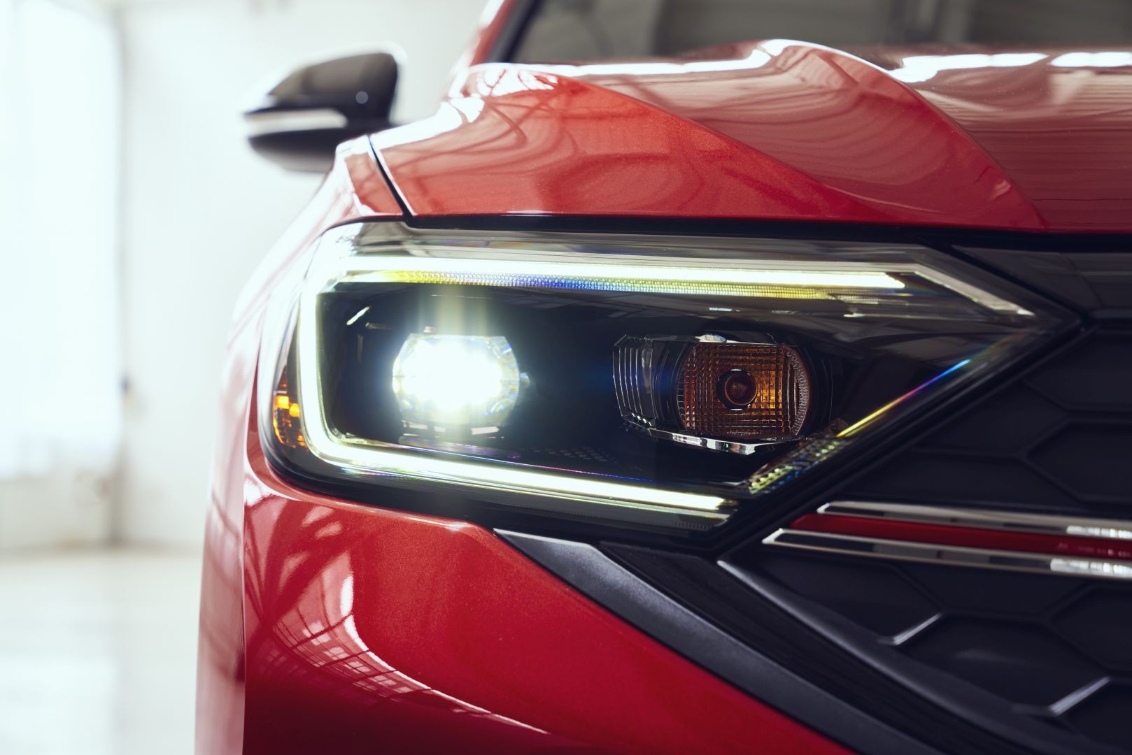 Volkswagen Jetta Gli photo 2