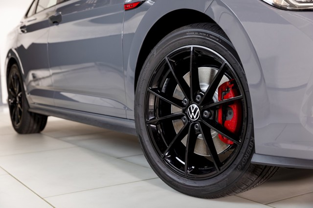 Volkswagen Jetta Gli photo 12