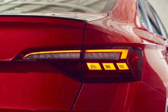 Volkswagen Jetta Gli photo 1