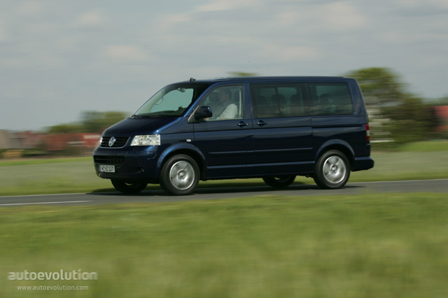 VOLKSWAGEN Multivan