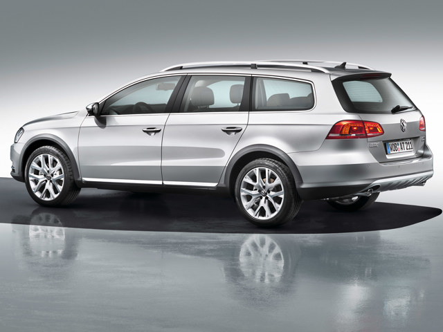 Volkswagen Passat Alltrack photo 3