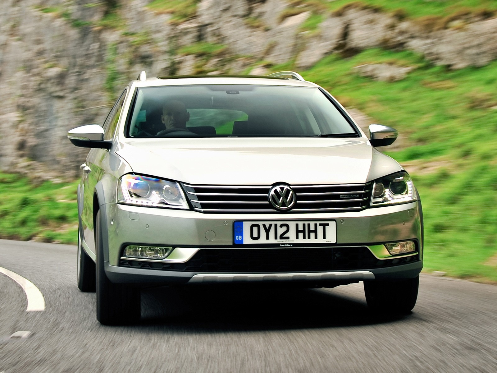 Volkswagen Passat Alltrack photo 40