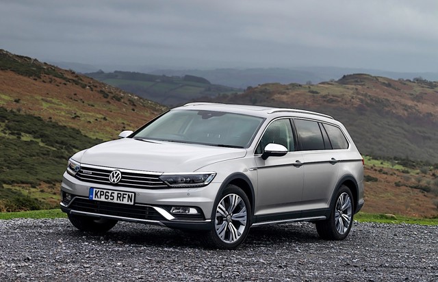 Volkswagen Passat Alltrack photo 3