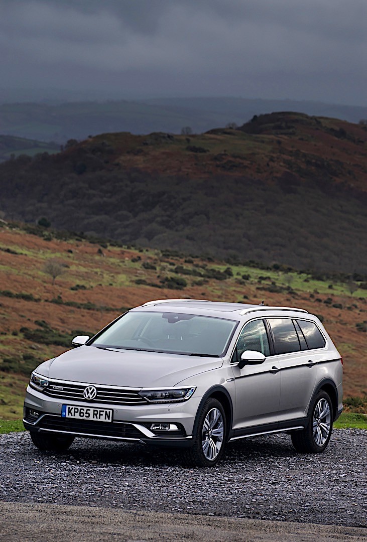 Volkswagen Passat Alltrack photo 10