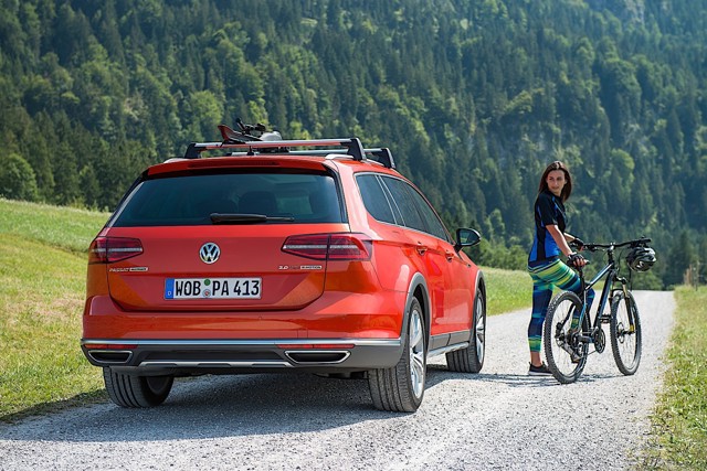 Volkswagen Passat Alltrack photo 18