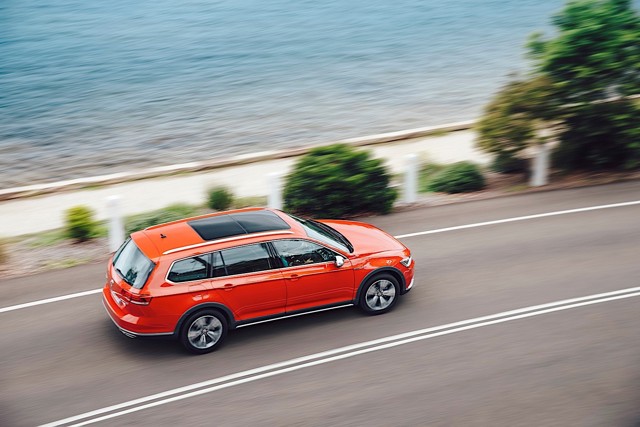 Volkswagen Passat Alltrack photo 29