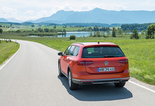 Volkswagen Passat Alltrack photo 44
