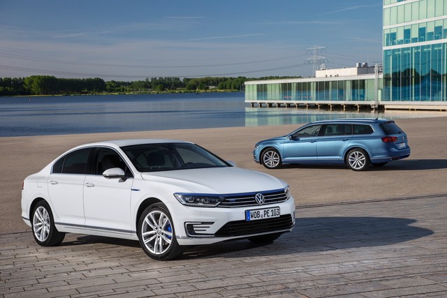 Volkswagen Passat Gte photo 14
