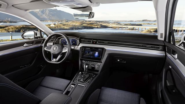 Volkswagen Passat Gte photo 7