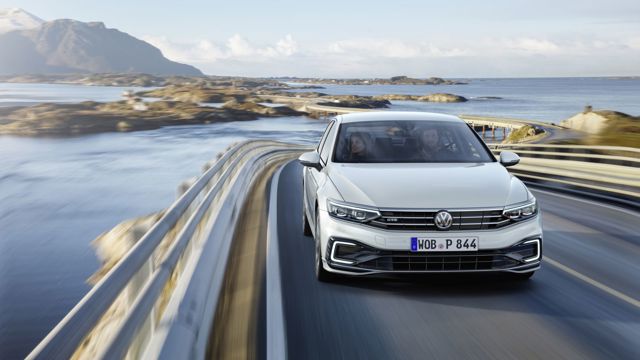 Volkswagen Passat Gte photo 4