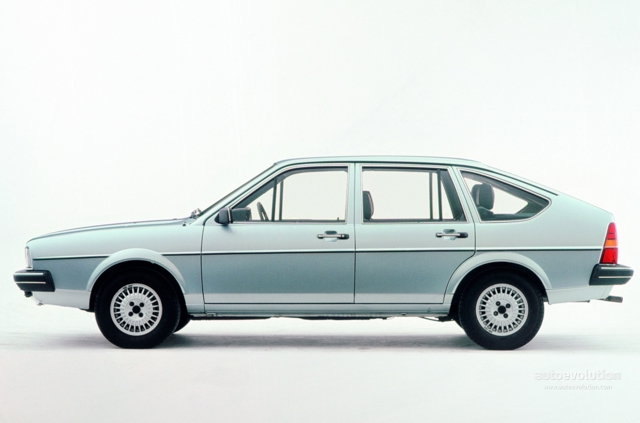 Volkswagen Passat Hatchback photo 4