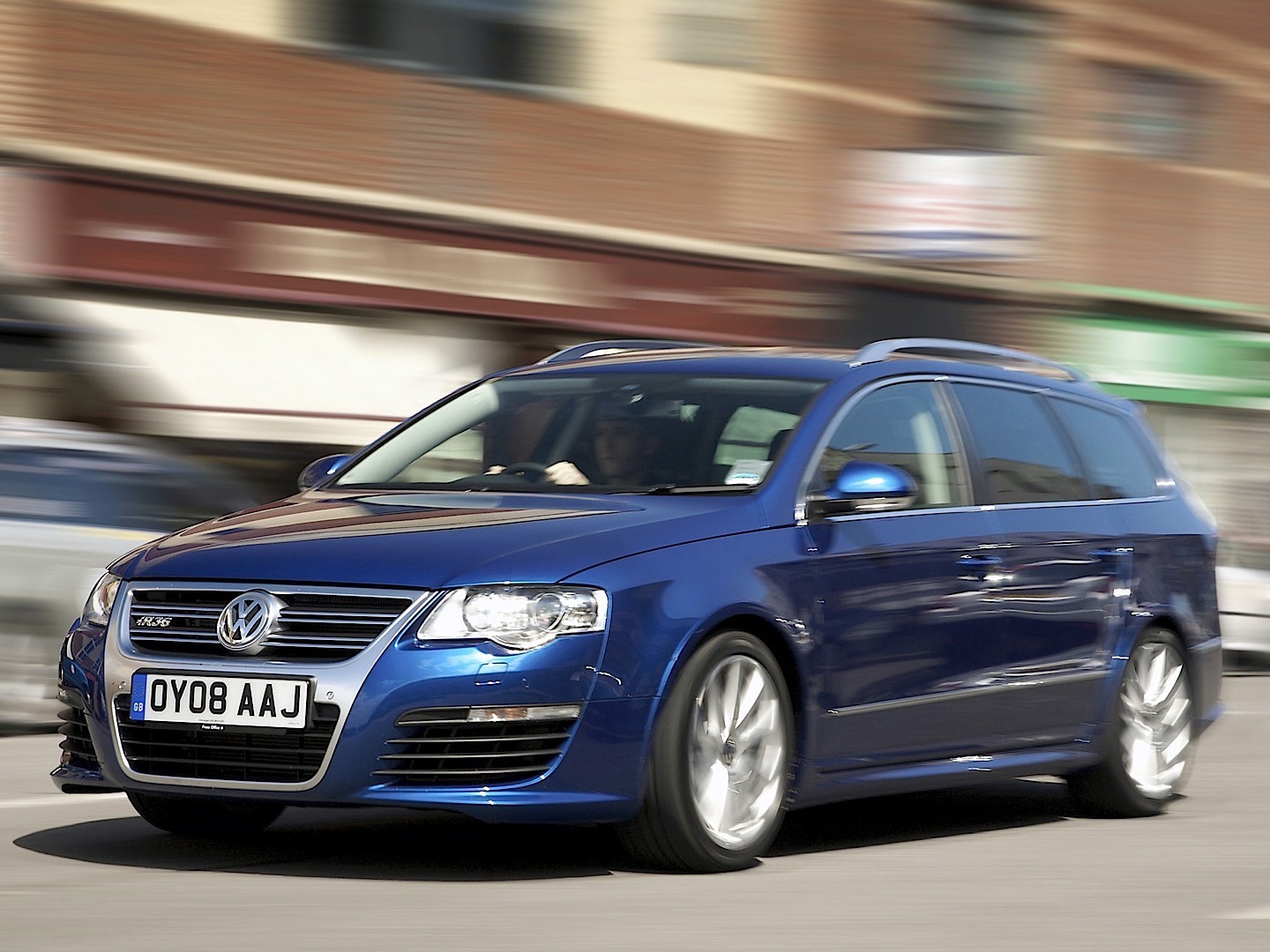 Volkswagen Passat R photo 15