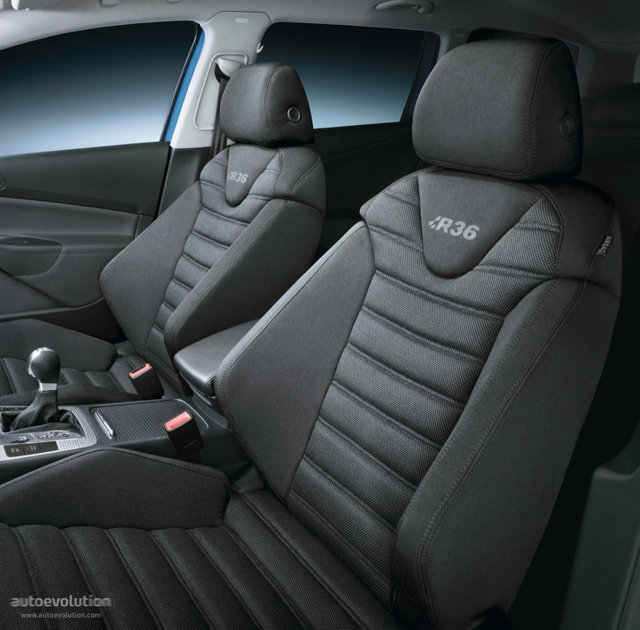 Volkswagen Passat R photo 21