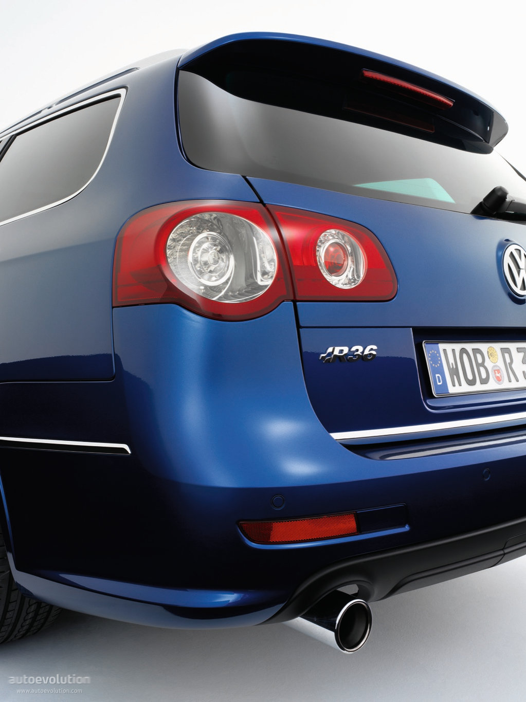 Volkswagen Passat R photo 4