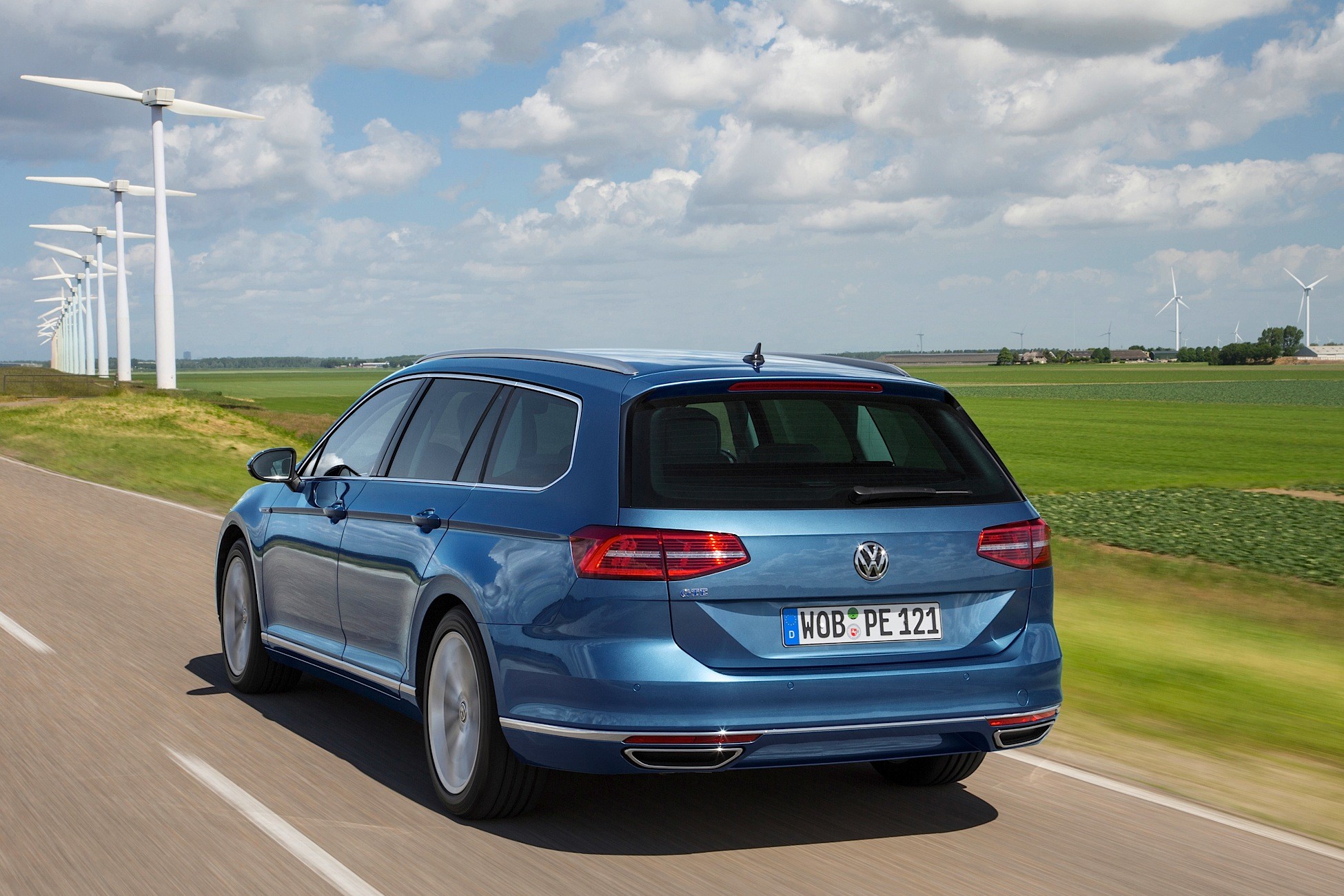 Volkswagen Passat Variant Gte photo 11