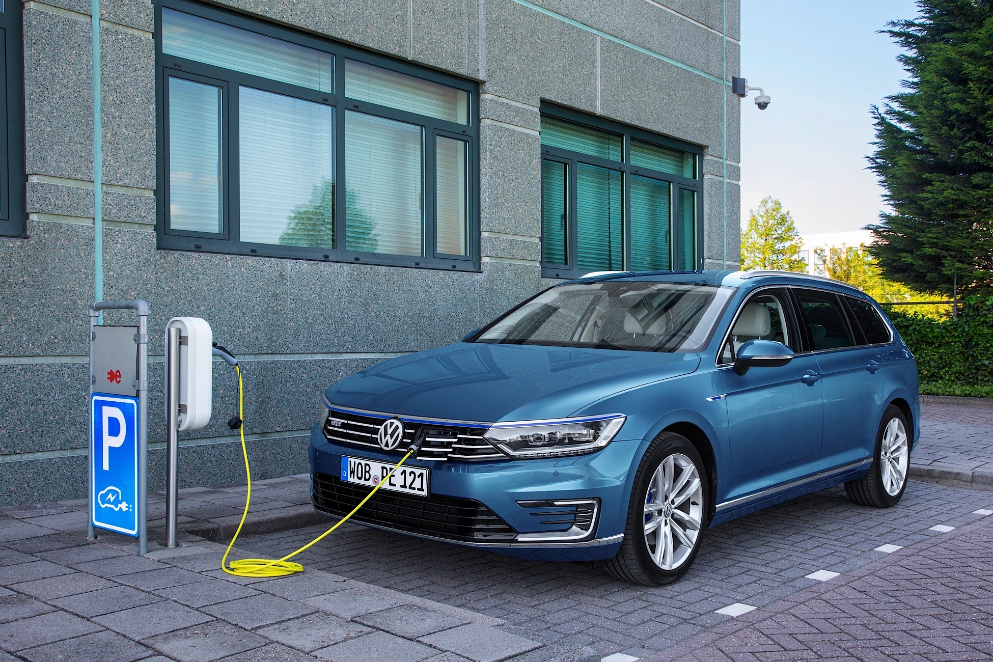 Volkswagen Passat Variant Gte photo 12