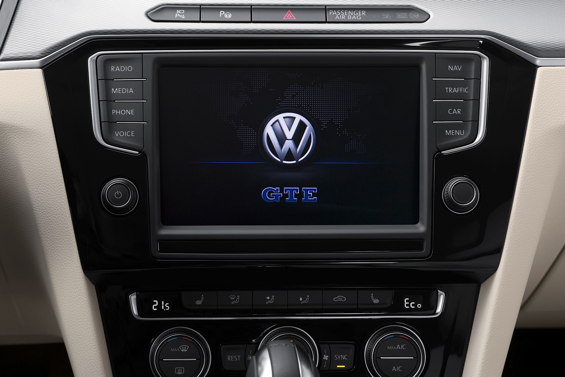 Volkswagen Passat Variant Gte photo 27