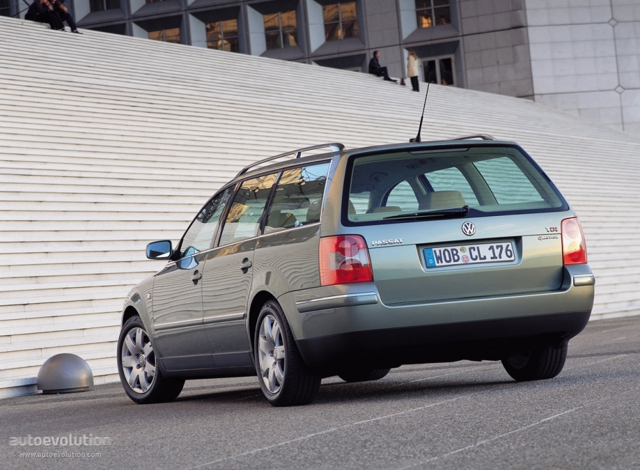 Volkswagen Passat Variant foto 2