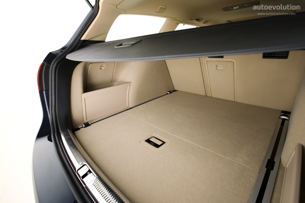 Volkswagen Passat Variant photo 10